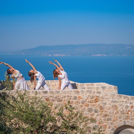 Zen Rocks Resort Kalianeika エクステリア 写真