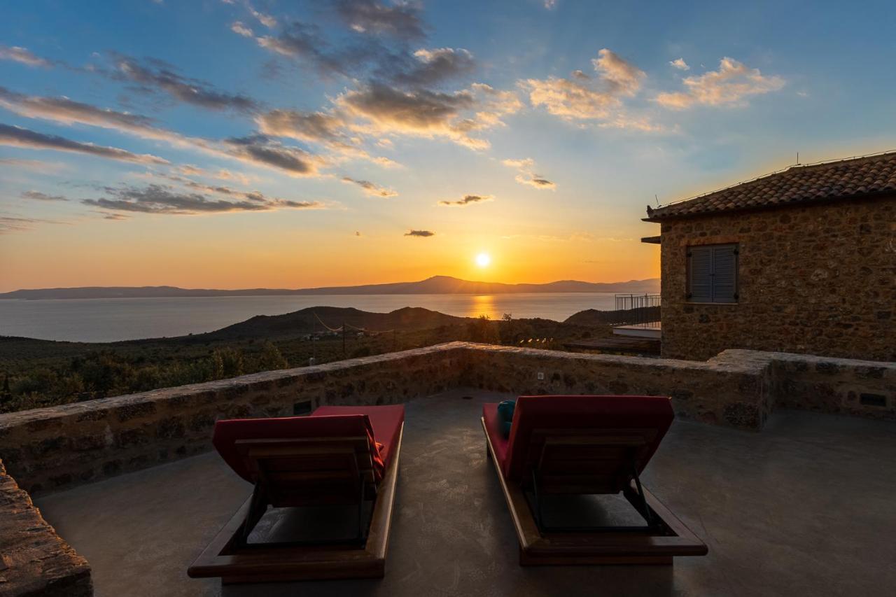 Zen Rocks Resort Kalianeika エクステリア 写真