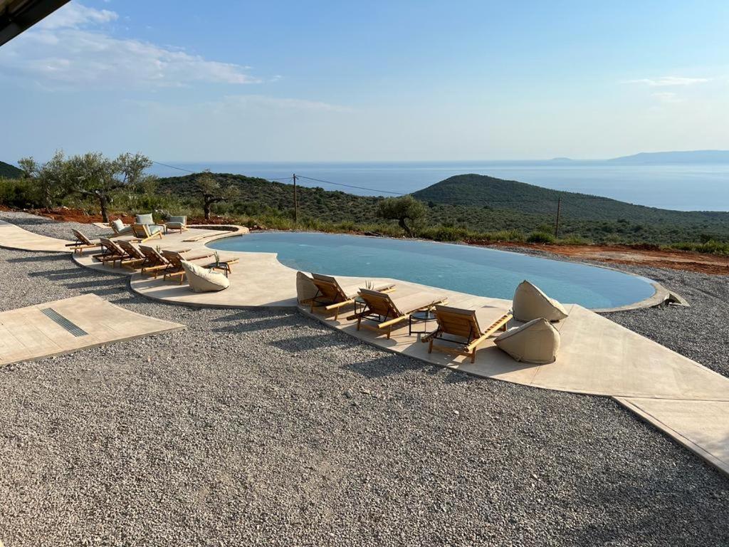 Zen Rocks Resort Kalianeika エクステリア 写真