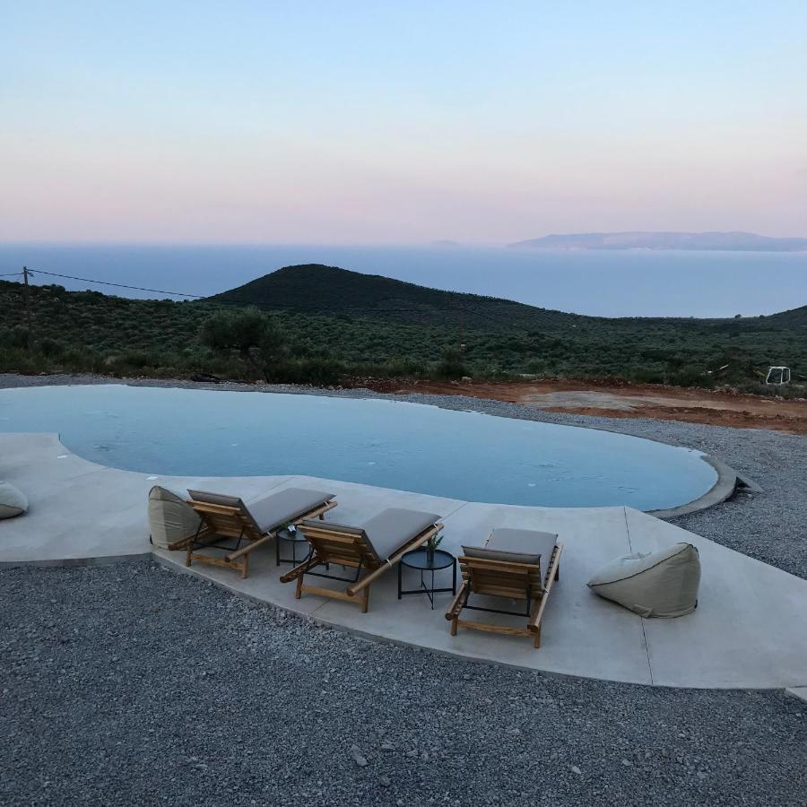 Zen Rocks Resort Kalianeika エクステリア 写真