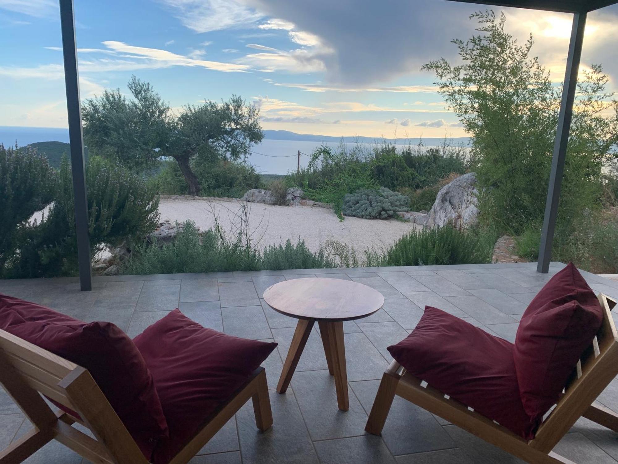 Zen Rocks Resort Kalianeika エクステリア 写真